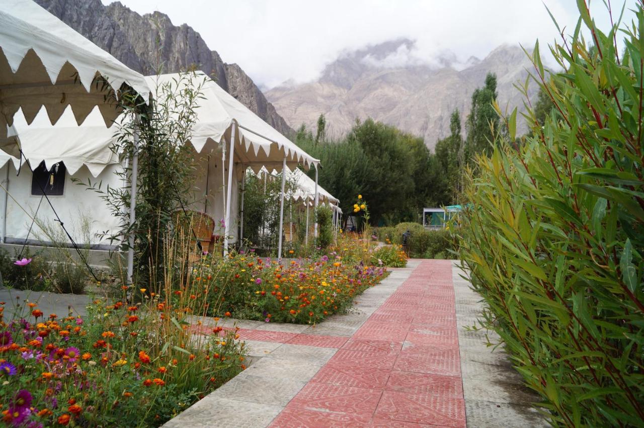 Paramount Camp Hotel Leh Exterior photo